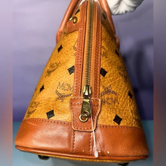 MCM Heritage Collection Tote Bag w/COA - EUC - Picture 6 of 16